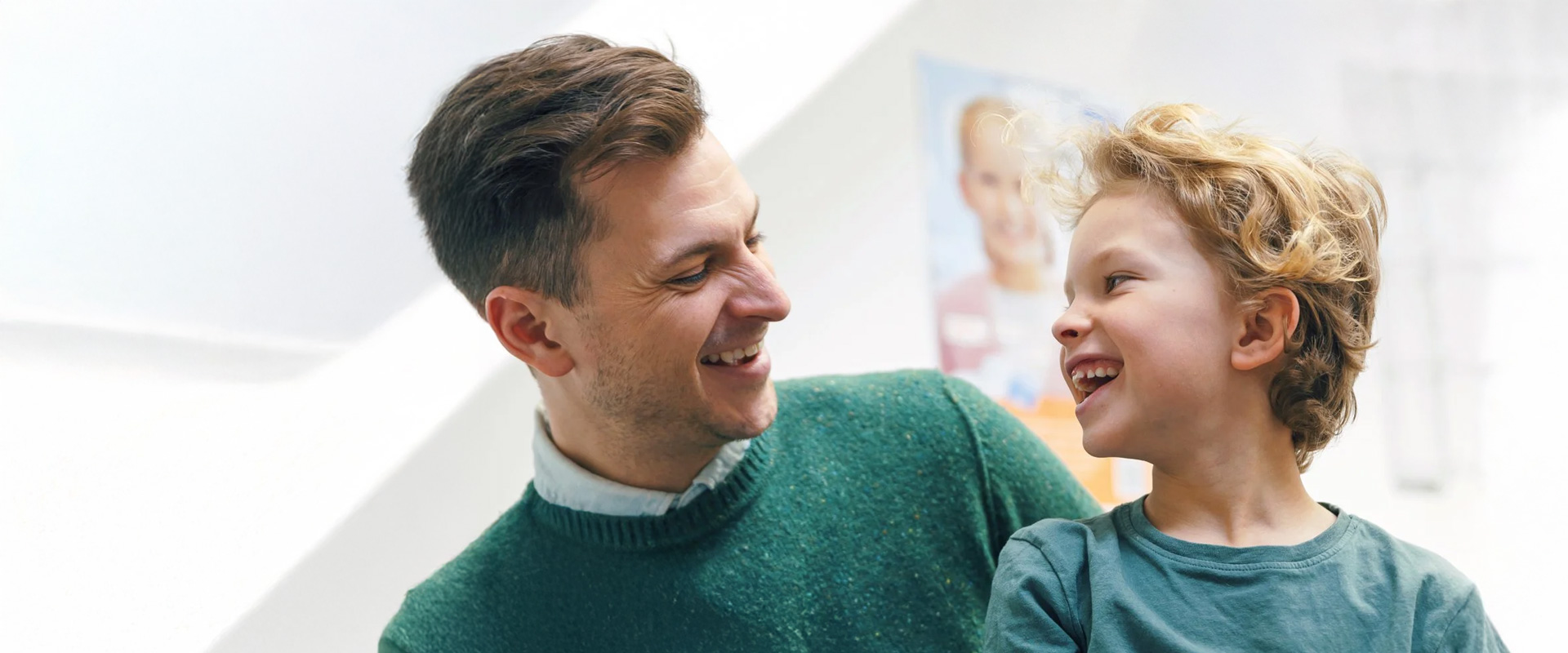 Ajoissa tehty lasten oikomishoito tuottaa kestävää iloa koko perheelle. Varaa oikomishoidon konsultaatio Helsingissä tai Vantaalla